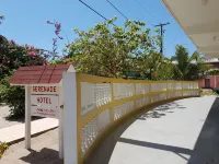 Serenade Hotel - parking