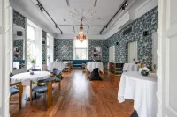 Central Park Voorburg - Relais & Chateaux Hotels in Zoetermeer