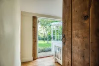 The Cider Barn - Gorgeous 2BD Near Bath Hotels in Tunley