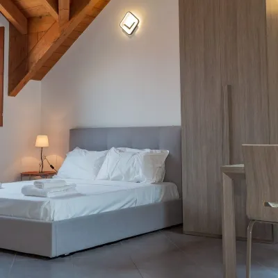 Casa Bonita Milano Rho Hotels near Rho Railway Station