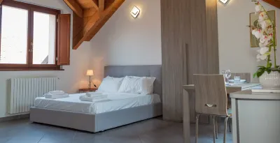 Casa Bonita Rho Hotel dekat Chiesa di S. Carlo e dell'Immacolata