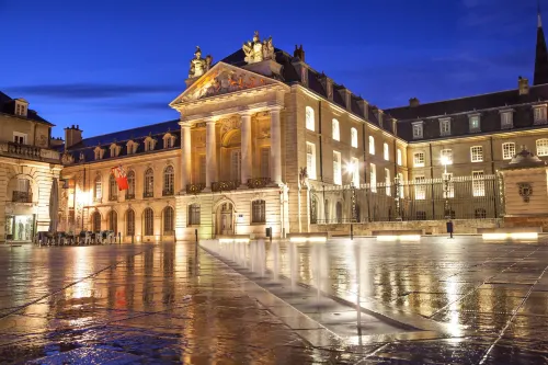 Holiday Inn Express Dijon Hotels in Saint-Apollinaire