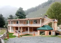 Pine Grove Hotel