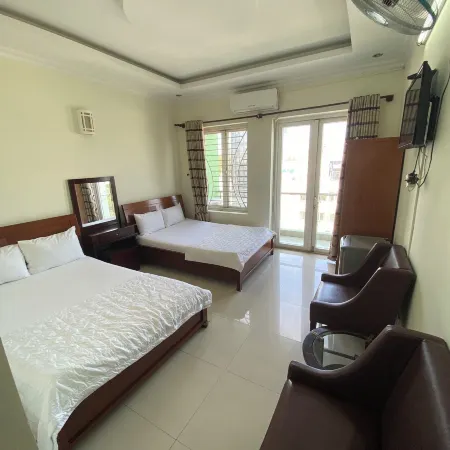 Hotel Anh Thu Отели рядом с достопримечательностью «Парк Dam Sen»