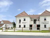 L'Orée des Châteaux Hotels in Bracieux