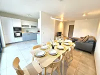 Stylish 3 BR with 2 terraces and parking Hotels in Findel