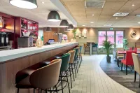 Campanile Villennes-Sur-Seine - Poissy - Hôtel rénové en 2024 Hôtels à : Triel-sur-Seine