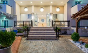 Sisi Breeze Hotel