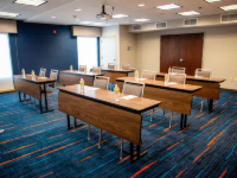 ハンプトン  イン & スイーツ ジャクソンビル オンスローのホテル