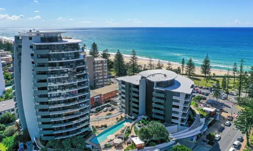 Ambience on Burleigh Beach