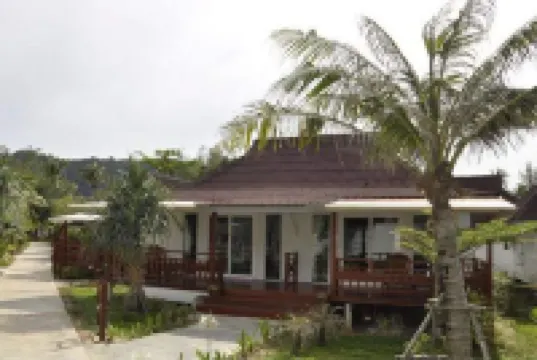 Nakara Long Beach Resort