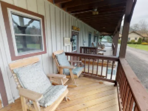 拉夫克旅館 泰奧加縣酒店