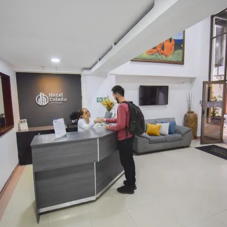Hotel Toledo Plaza