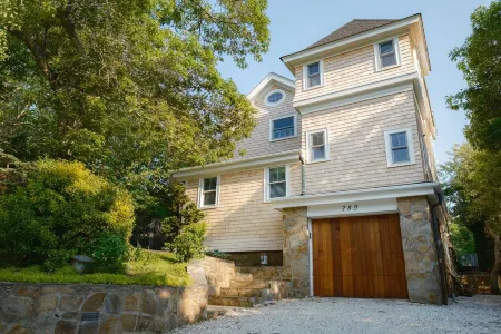 Luxury Family Home • Hot Tub & Ocean Views • Provincetown, Cape Cod