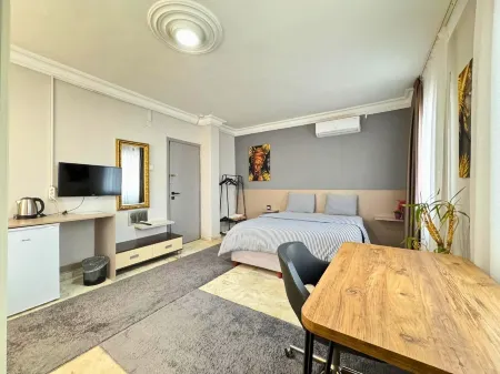 Grond Konaklama Mersin Отели рядом с достопримечательностью «Mersin Mezitli»