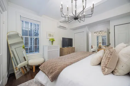 Charming Historic Home, Luxurious Remodel, Walk to Downtown, Tree-Lined Street