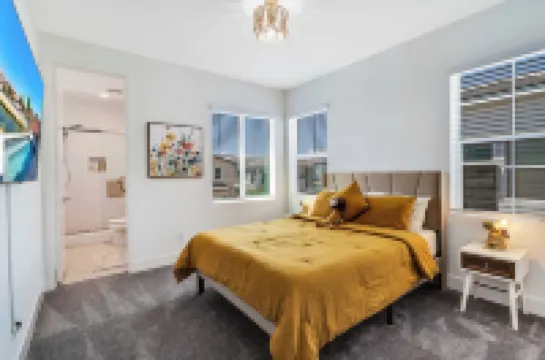 Majestic Lake Escape