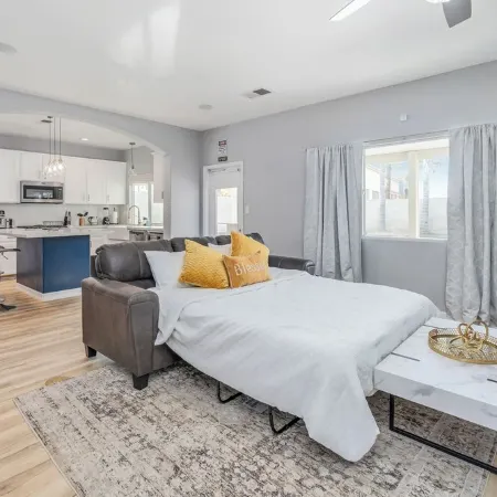 Spacious 4-bedroom house with Pool, Fun BackYard & Amazing Game Room