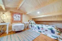 Charming 2-bedroom cottage with AC, WiFi in welcoming Waynesville