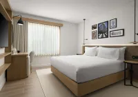 Hilton Garden Inn Evora فنادق في Horta das Figueiras