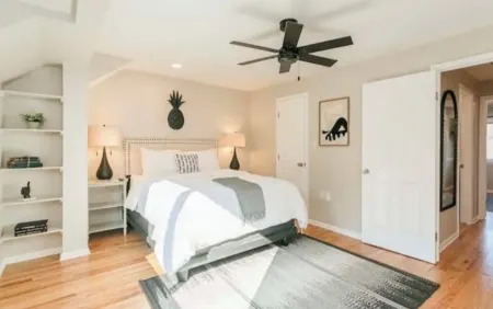 Charming 2-bedroom condo with AC and WiFi in Rochester