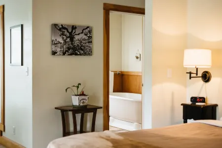 Volcano Union Inn and Pub Отели в г. Запад Пойнт