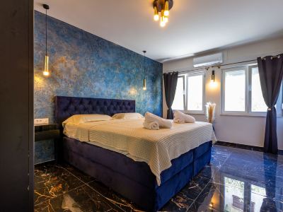 Luxury Hedone Apartment Near the Bridge with Private Spa Zone