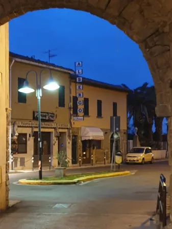 La Portaccia s.a.s. Отели рядом с достопримечательностью «Minimarket G.F.S»