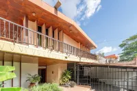 Volcano Hostal y Restaurante Hotels in Cuscatancingo