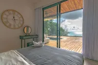 Casa Olala Santa Teresa