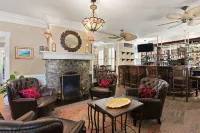 Village Inn and Pub Hotels in Saint Simons Island