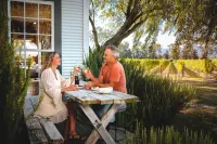 St Leonards Vineyard Cottages Hotel a 