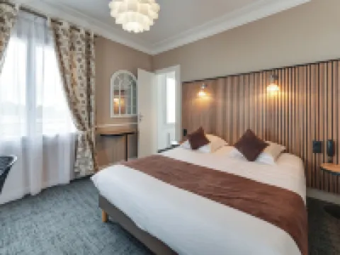 ดิ ออริจินัล ซิตี้ โฮเทล เคลร์เรีย โลริย็อง โรงแรมในลอริยองต์