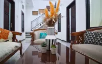 Casa de Vie Homestay Hotels in Lowokwaru