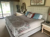 Beautiful, large, private home in Fox Acres- huge patio w/ gorgeous views!