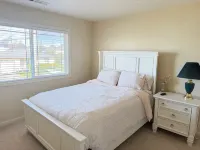 Emerald Isles-close to the beach