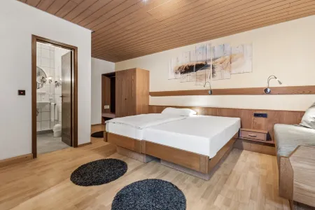 Hotel Zum Erwin Отели рядом с достопримечательностью «Зоопарк в Карлсруэ»