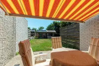 칼란트소그의 홀리데이 홈, 비치 근처