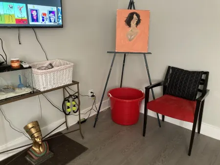 Private Room for Rent in 2 bedroom townhouse