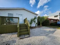 Coastal Breeze Perfect Family Getaway/ Sleep 9