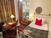 Cambus O' May Traditional Highland Hotel