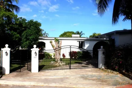 Spacious and versatile 3 Bed Villa with private pool on Sunset Crest, Holetown