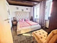 Modern apartment with WiFi in the old town (near the market square)