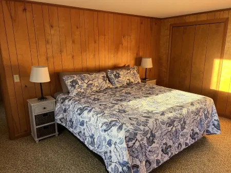 Private Indoor Pool Near Acadia National Park 25 mins from Bar Harbor