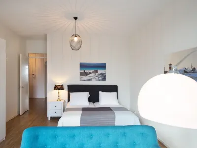 Appealing Apartment in Den Haag with Balcony Terrace Các khách sạn ở 