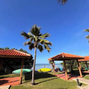 Sol y Mar - Oceanfront Condo!