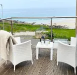 Gull Rock is a Frontline House above Porthmeor Beach,  with Amazing Sea Views - balcony