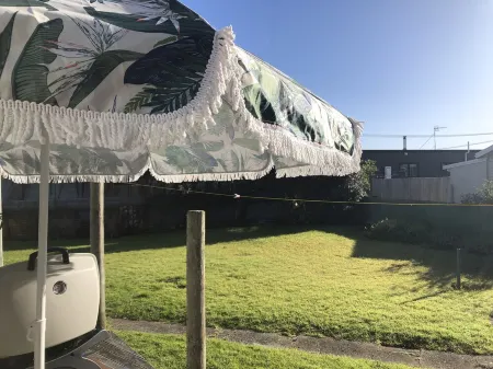 Unplug and reconnect at a kiwiana bach - 2020 finalist Bach of the year awards