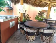 Winter Bird Retreat, with A/C, Pool, Beach Nearby, 10 Minutes from Bucerias. Hotel a Mezcales