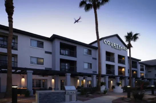 Courtyard Las Vegas Henderson/Green Valley Hotels near Boulder Strip